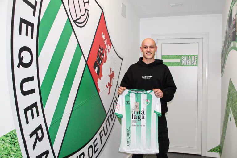 La llegada de Isaac González y la salida de Jesús Belza ponen fin al mercado invernal del Antequera