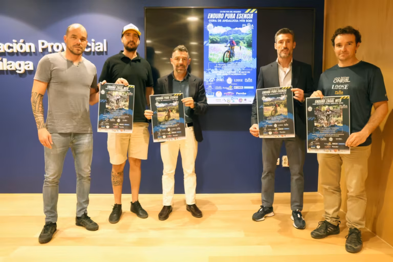El inicio de la Copa Andalucía de bicicleta de montaña Enduro se vive en Villanueva del Rosario