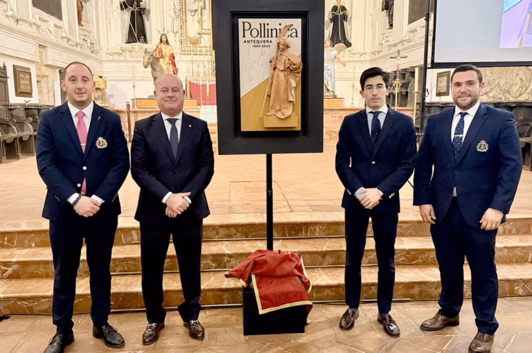 Presentado el cartel del LXXV Aniversario Fundacional de la Cofradía de la Pollinica, obra del artista Ángel Sarmiento