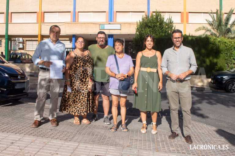 El PSOE de Antequera vuelve a pedir, a través de una moción, una segunda aula específica para el CEIP León Motta