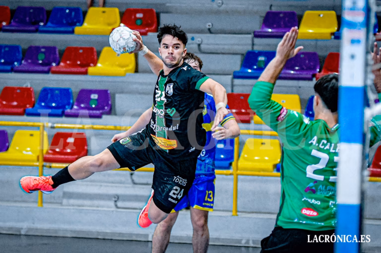 El Sano Antequera BM Torcal cede por la mínima en su estreno de pretemporada (26-27)