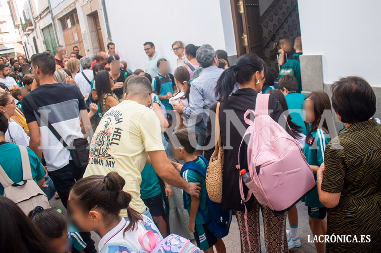 Antequera celebra la “vuelta al cole” con la incorporación de más de 3.000 alumnos entre Educación Infantil y Primaria