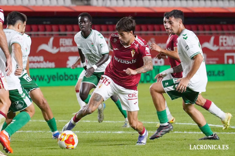 La eliminatoria de la Copa del Rey frente al Real Murcia en la Nueva Condomina se decide en los penaltis y deja fuera al Antequera CF (3-2)