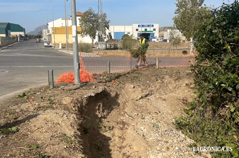 Almargen avanza en movilidad peatonal con la finalización del sendero en Avenida de Ronda