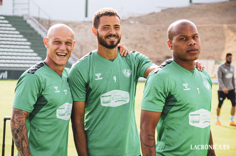 El Antequera CF busca su segundo triunfo consecutivo en liga en el derbi malagueño ante el Marbella FC en El Maulí
