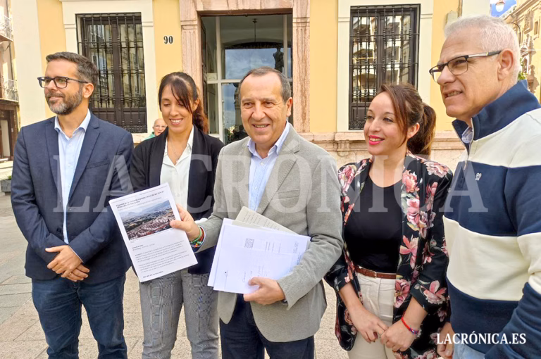 El PSOE critica la falta de inversión en vivienda pública en el presupuesto de SPERACSA para 2026