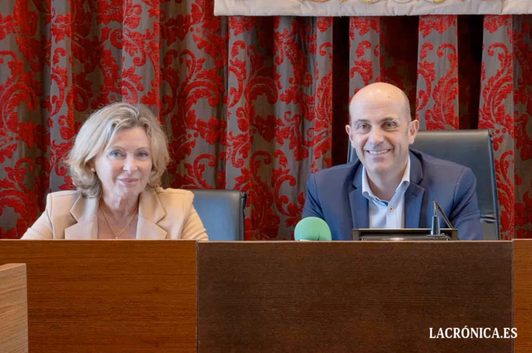 El alcalde de Archidona, Juan Manuel Almohalla, anuncia la solicitud de dos nuevos programas de formación y empleo para el municipio, en albañilería y electricidad