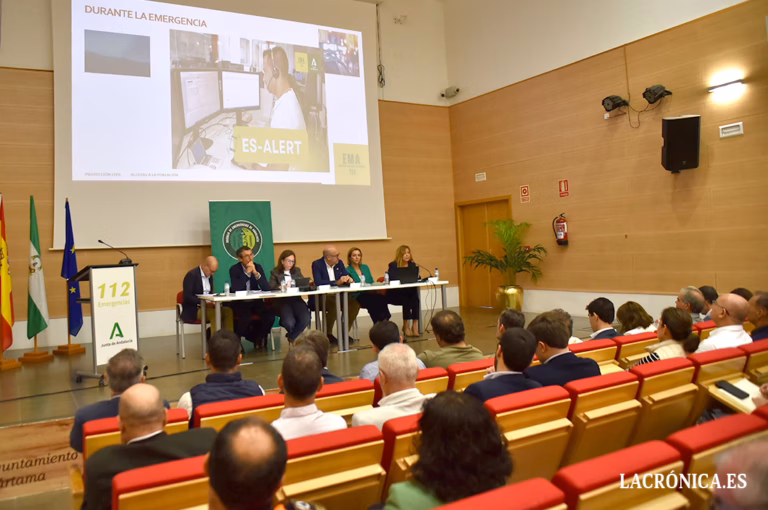 La Junta reúne a los alcaldes malagueños afectados por la DANA un año después para reforzar la coordinación ante emergencias