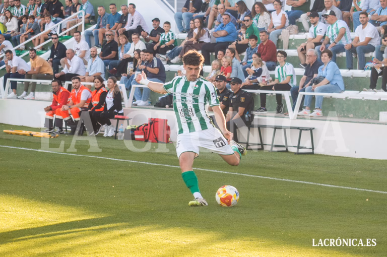 El Antequera CF quiere olvidar la derrota en la Copa del Rey con una victoria en El Maulí ante el Hércules