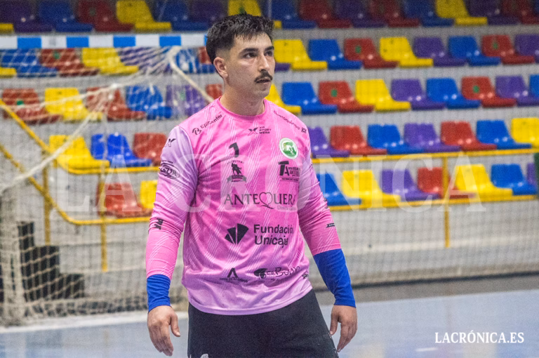 El BM Los Dólmenes busca en el derbi provincial ante BM Málaga alargar la buena racha con la quinta victoria consecutiva en liga