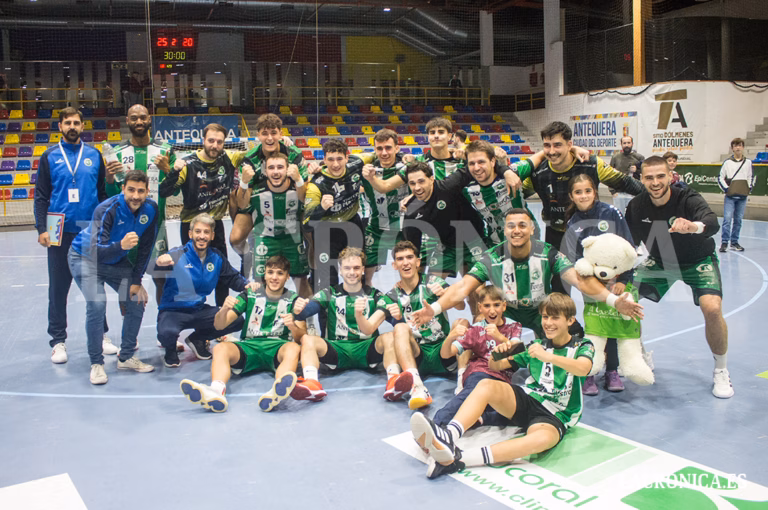 El BM Los Dólmenes sigue intratable en casa y firma su quinta victoria de la temporada en el Argüelles ante el BM La Salle Córdoba (25-20)