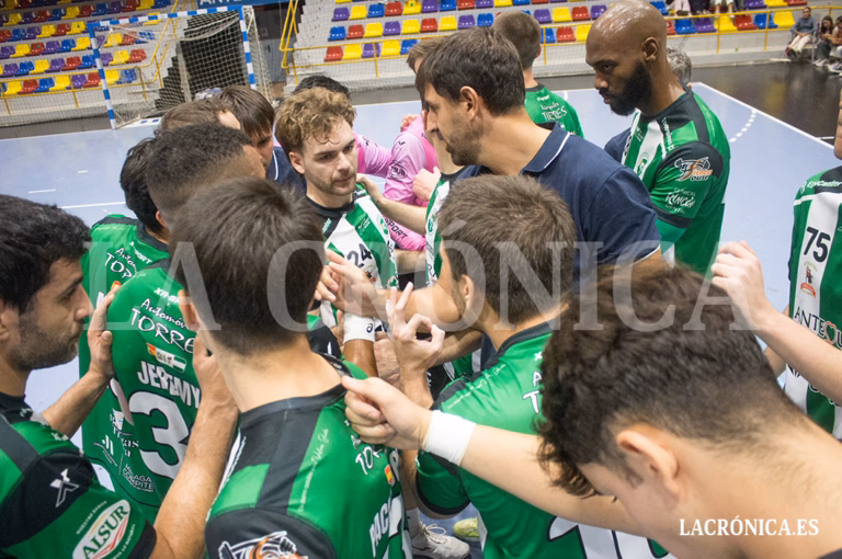 El BM Los Dólmenes Antequera busca seguir en la zona alta ante un necesitado La Salle Córdoba