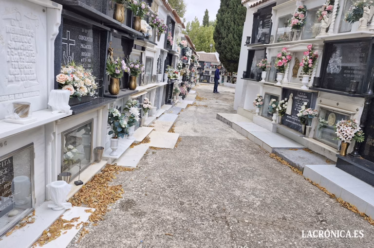 Cuevas del Becerro acometerá la reforma del pavimento del Cementerio Municipal dentro del PFEA 2025