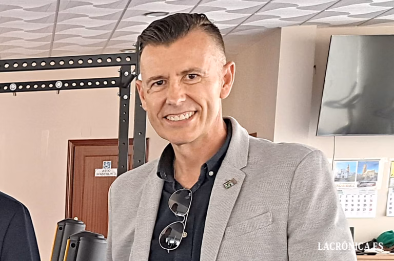 El alcalde de Cuevas de San Marcos explica su postura ante el conflicto por el acceso a la información municipal