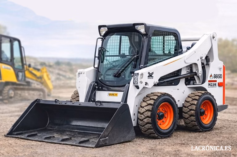 Fuente de Piedra impulsa la modernización de sus servicios públicos con nueva maquinaria municipal