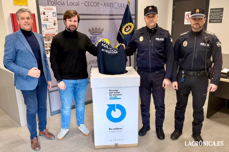 La Policía Local de Antequera se suma al programa pionero de reciclaje textil ‘Re-Uniform’