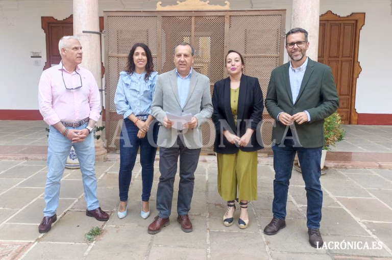 El PSOE de Antequera reclama avances en el IES Los Colegiales y la apertura inmediata del centro de mayores de Calle Calzada