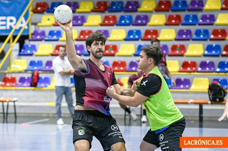 El BM Torcal busca la primera victoria, hoy sábado 17, en su estreno en casa ante el BM Mijas