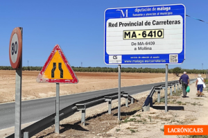 La Diputación destina 440.000 euros a renovar la señalización de las carreteras de la zona Norte-Antequera